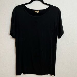 Black Piko short sleeve shirt size small